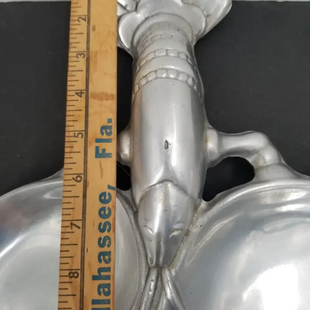 Wilton vintage metal